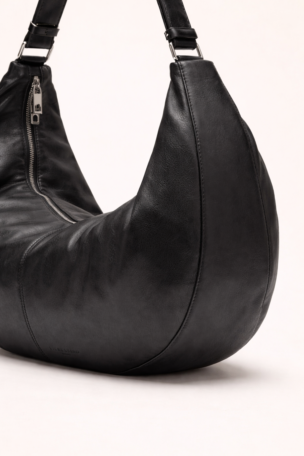 Hobo Leather Shoulder Bags for Women